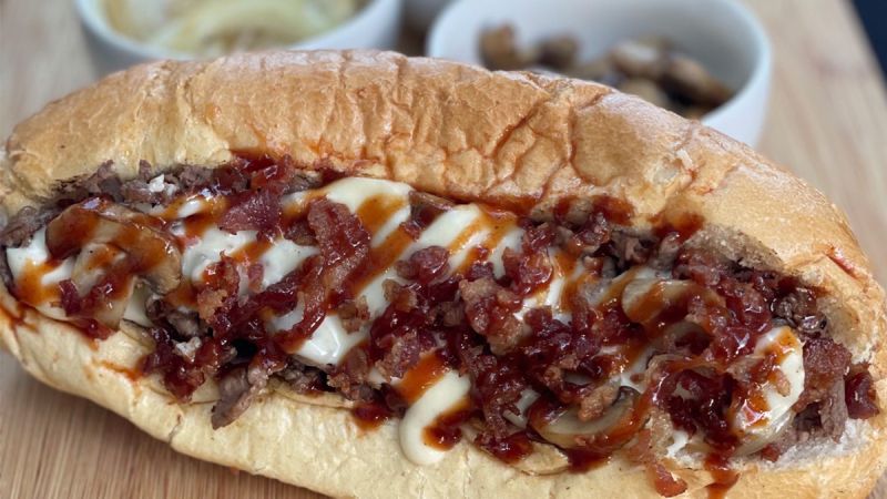 Izzy’s Cheesesteaks